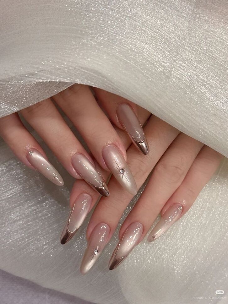 Gợi ý các màu nail giúp làm sáng da, đặc biệt phù hợp cho làn da ngăm