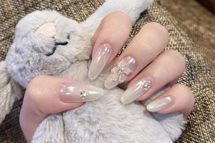 Mẫu nail sáng da