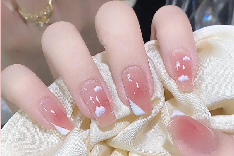 Móng tay giả là gì
