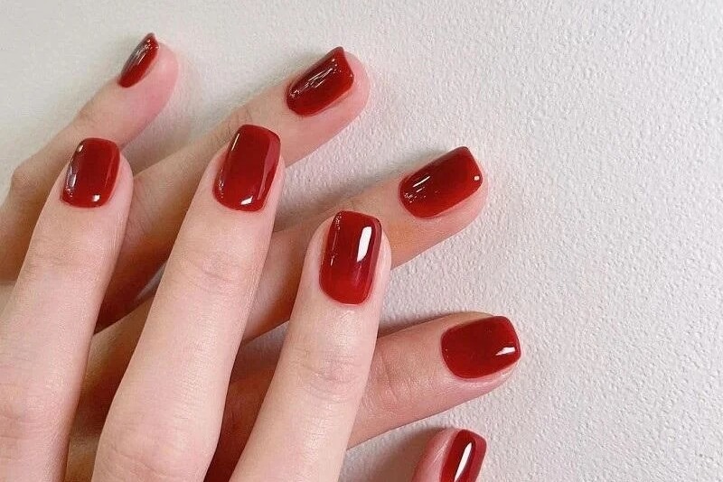 Nail màu đỏ