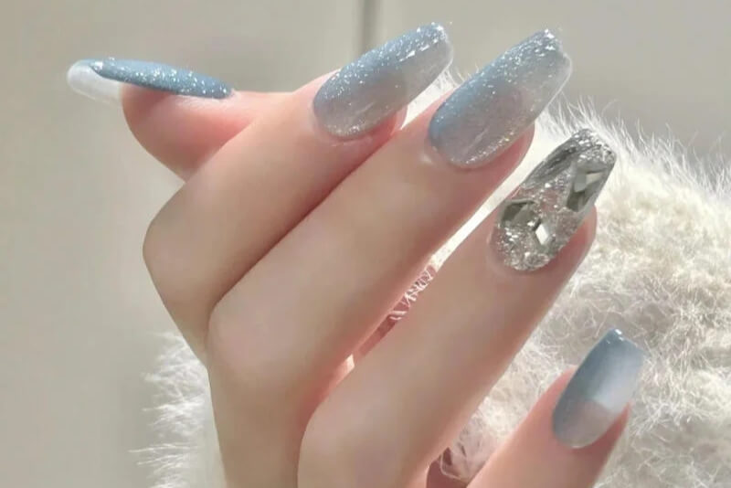 Nail màu xanh ngọc