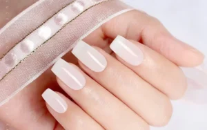 Mẫu nail trắng